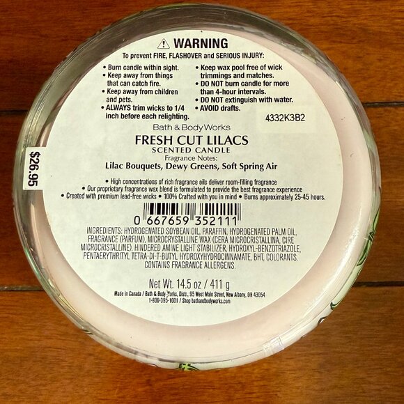 NEW FRESH CUT LILACS 3-Wick 14.5 oz Candle Bath & Body Works - Picture 2 of 3